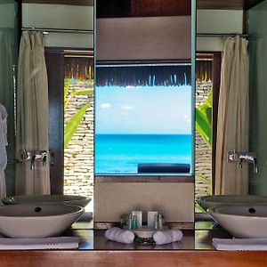Deluxe  Beach Bungalow